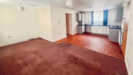2 bedroom Flat to let in Wood Street, Warsop, NG20