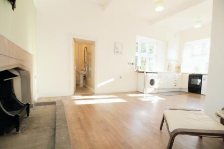 1 bedroom Flat to let in Clerkson Hall, Mansfield Woodhouse