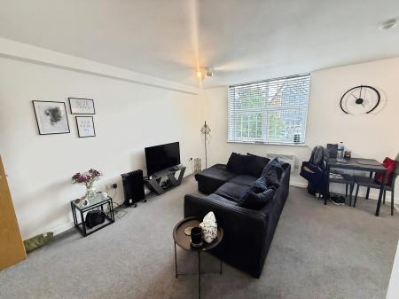1 bedroom Flat to let in Highlanders Hill, Mansfield, NG18