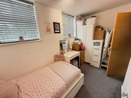 1 bedroom Flat to let in Highlanders Hill, Mansfield, NG18