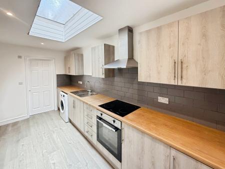 1 bedroom Flat to let in Clerkson Street, Mansfield, NG18