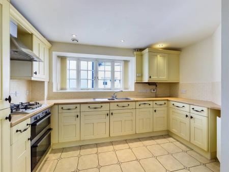 2 bedroom Cottage to let in Woodhouse Road, Mansfield, NG18