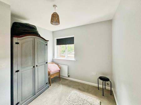2 bedroom Flat to let in Wood Street, Warsop, NG20