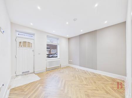 3 bedroom End of terrace house to let in Belvoir Street, Hucknall, NG15
