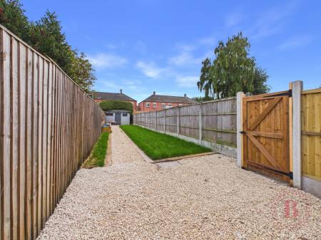 3 bedroom End of terrace house to let in Belvoir Street, Hucknall, NG15