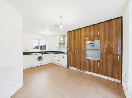 3 bedroom Semi-detached house to let in Highfield Avenue, Langwith, NG20