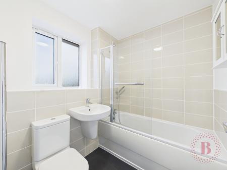 3 bedroom Semi-detached house to let in Highfield Avenue, Langwith, NG20