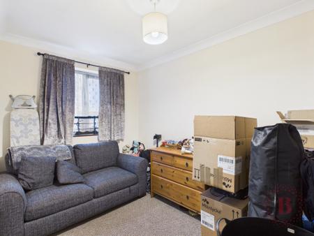 3 bedroom End of terrace house to let in Lincoln Drive, Mansfield Woodhouse, NG19