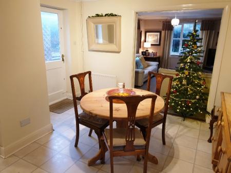 3 bedroom Semi-detached house to let in 6 Little Bowden Manor, Market Harborough, LE16