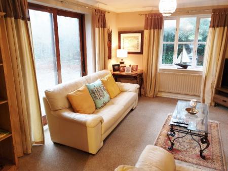 3 bedroom Semi-detached house to let in 6 Little Bowden Manor, Market Harborough, LE16