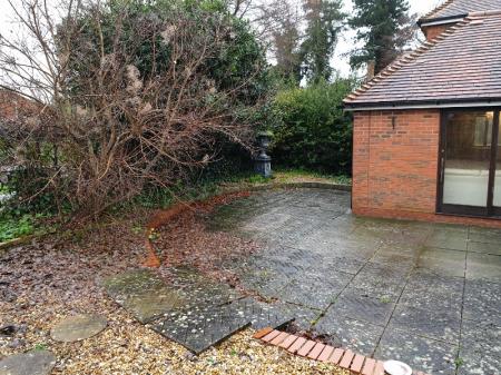 3 bedroom Semi-detached house to let in 6 Little Bowden Manor, Market Harborough, LE16