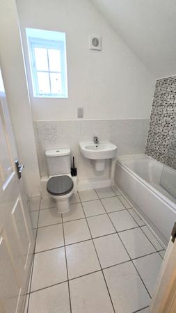 2 bedroom Flat to let in St Marys Road, Market Harborough, LE16