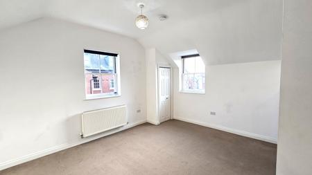 2 bedroom Flat to let in St Marys Road, Market Harborough, LE16
