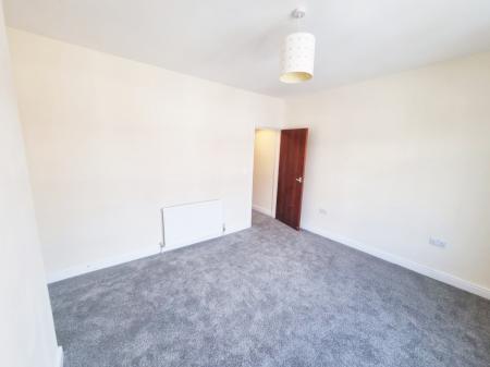 3 bedroom Terraced House to let in Healey Street, Wigston, LE18
