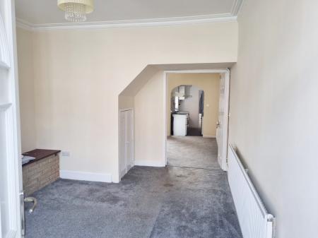 3 bedroom Terraced House to let in Healey Street, Wigston, LE18