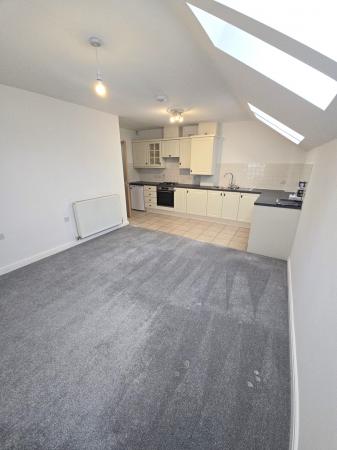 2 bedroom Flat to let in Old School Court, Kibworth, LE8