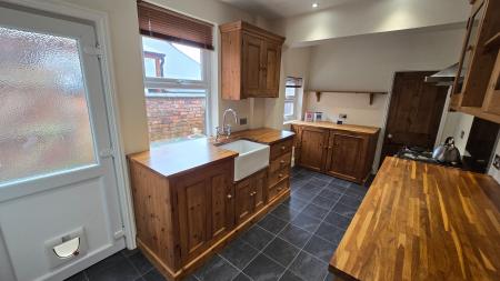 3 bedroom Terraced House to let in Caxton Street, Market Harborough, LE16