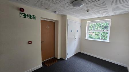 2 bedroom Flat to let in Old School Court, Kibworth Beauchamp, LE8