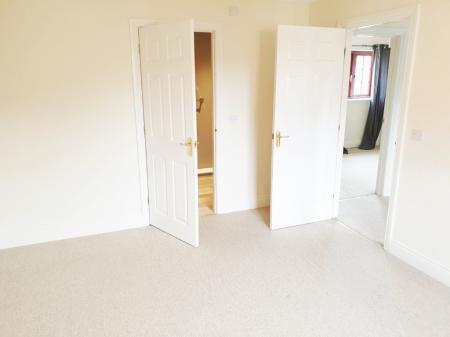 2 bedroom Flat to let in St Marys Road, Market Harborough, LE16
