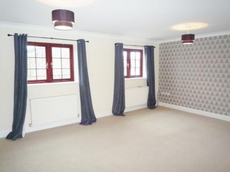 2 bedroom Flat to let in St Marys Road, Market Harborough, LE16