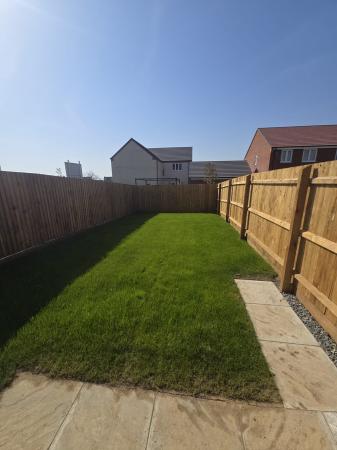 3 bedroom Semi-detached house to let in Bechstein Close, Hinckley, LE10