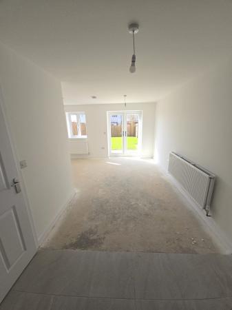 3 bedroom Semi-detached house to let in Bechstein Close, Hinckley, LE10