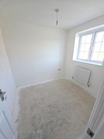 3 bedroom Semi-detached house to let in Bechstein Close, Hinckley, LE10