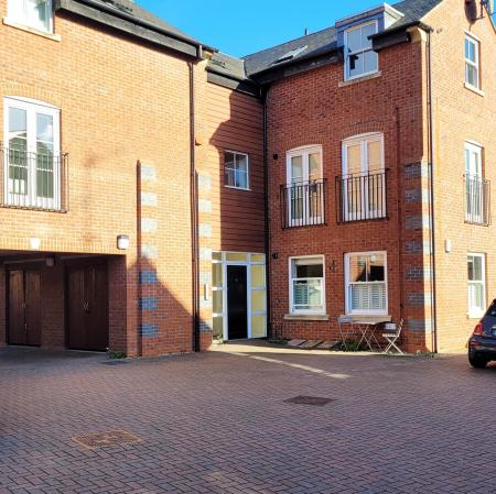 St Marys Road, Market Harborough, LE16