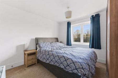 4 bedroom Detached house to let in Burton Street, Farndon Fields, Market Harborough, LE16
