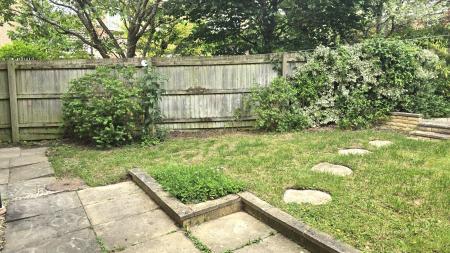 3 bedroom Terraced House to let in Thatchmeadow Drive, Market Harborough, LE16