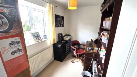 3 bedroom Detached house to let in Overdale Close, Market Harborough, LE16