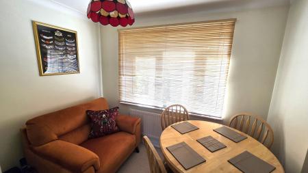 3 bedroom Detached house to let in Overdale Close, Market Harborough, LE16