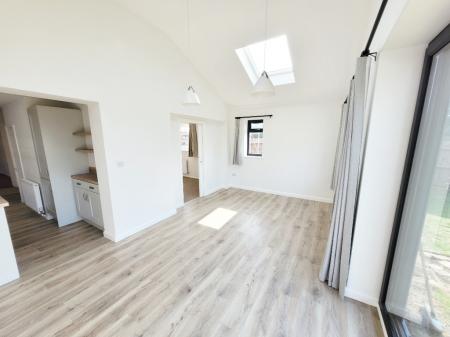 3 bedroom Bungalow to let in Balfour Gardens, Market Harborough, LE16