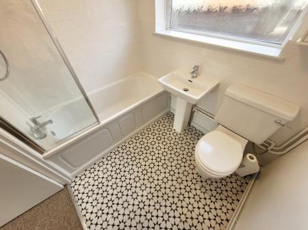 3 bedroom Bungalow to let in Balfour Gardens, Market Harborough, LE16
