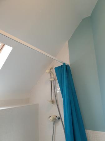 2 bedroom Coach House to let in Attenborough Close, The Firs, Wigston, LE18