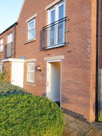 2 bedroom Terraced House to let in Angell Drive, Farndon Fields, Market Harborough, LE16
