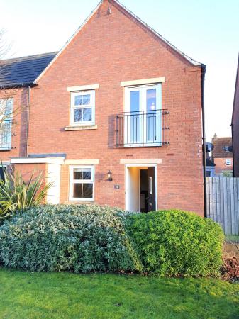 Angell Drive, Farndon Fields, Market Harborough, LE16