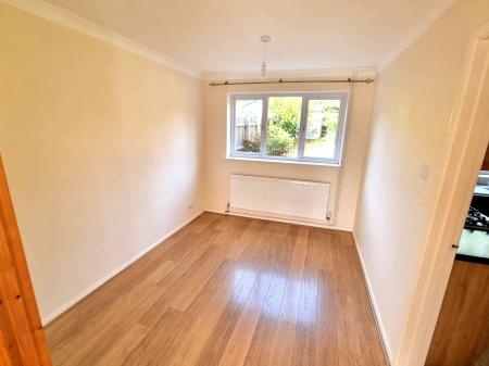 3 bedroom Semi-detached house to let in Worcester Drive, Market Harborough, LE16