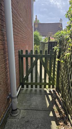 2 bedroom Semi-detached house to let in Bell Lane, Husbands Bosworth, LE17