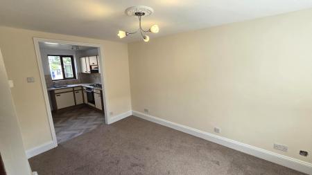 2 bedroom Semi-detached house to let in Bell Lane, Husbands Bosworth, LE17