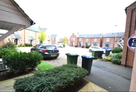 1 bedroom Flat to let in Dairy Way, Kibworth Beauchamp, LE8