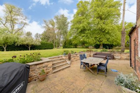 4 bedroom Detached house to let in Main Street, Wartnaby, LE14