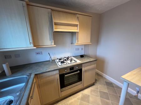 2 bedroom Town house to let in Woodpecker Close, Bingham, NG13