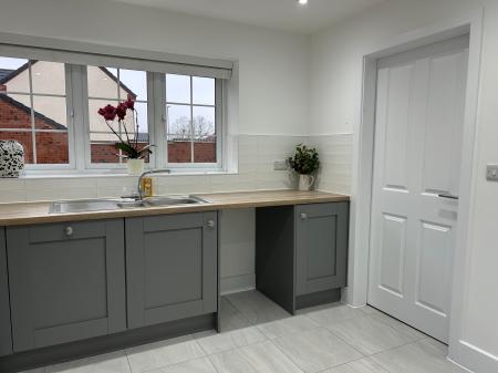 3 bedroom Detached house to let in Old School Road, Melton Mowbray, LE13