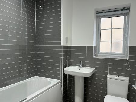 3 bedroom Detached house to let in Old School Road, Melton Mowbray, LE13