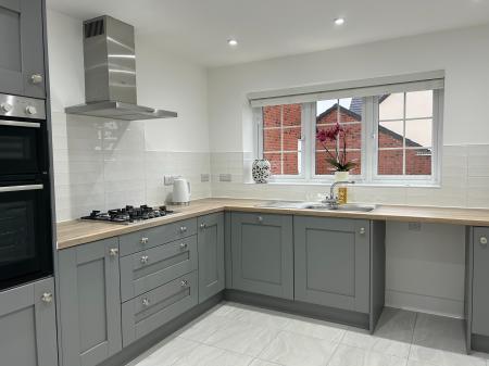 3 bedroom Detached house to let in Old School Road, Melton Mowbray, LE13