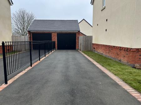 3 bedroom Detached house to let in Old School Road, Melton Mowbray, LE13