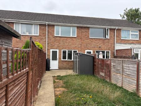 2 bedroom Town house to let in Swift Close, Melton Mowbray, LE13