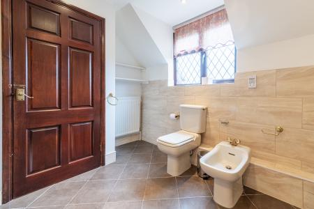4 bedroom Detached house for sale in Main Street, Kirby Bellars, LE14