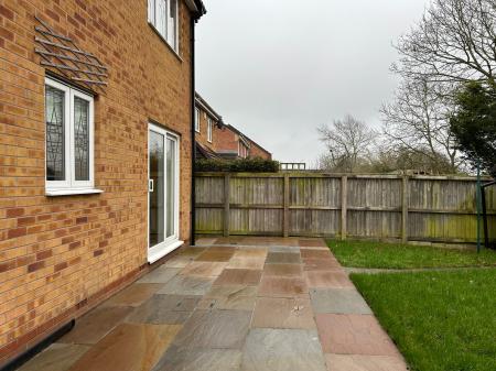 4 bedroom Detached house to let in Darcy Gardens, Melton Mowbray, LE13